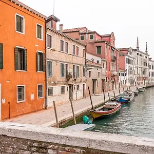 Apartment Madonna Dell'orto 3526, Venice