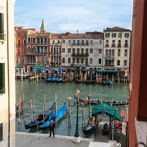 Apartment Rialto Deluxe Grand Canal View R&r, Venice