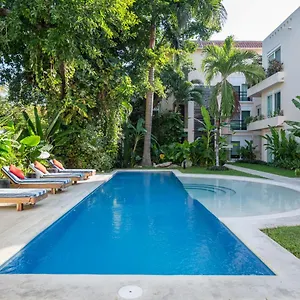 apt-tendenza-centro.quintano-roohotels.com/